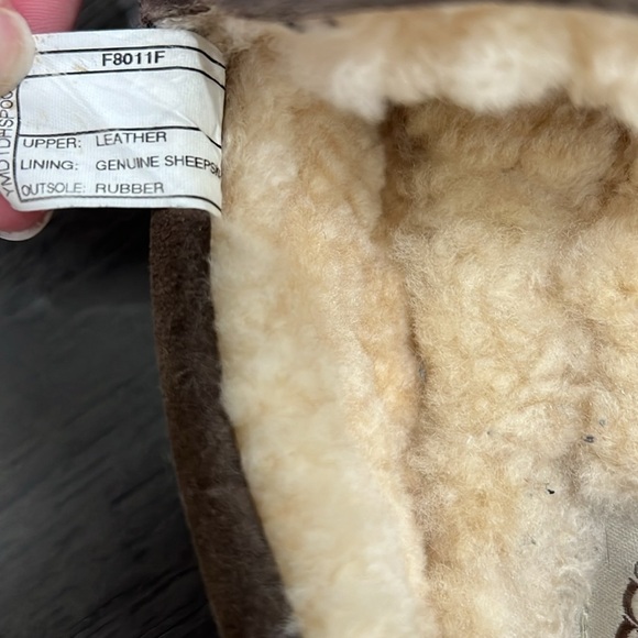 Mens Ugg Australia suede loafers/slippers - Picture 10 of 12